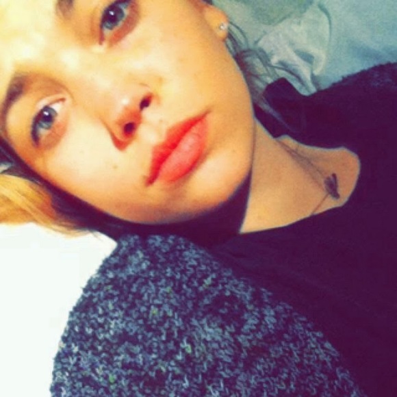 Meet your Posher, Lili - Picture 1 of 1